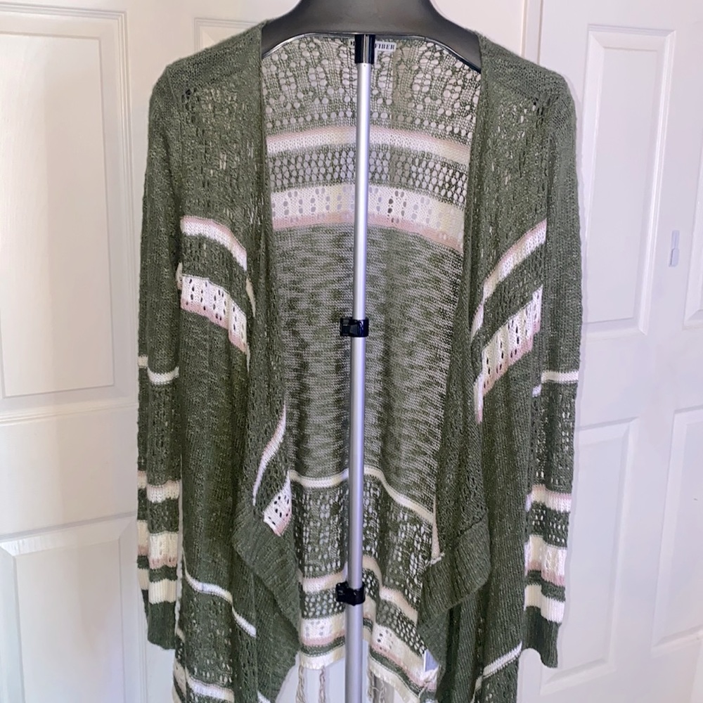 Women’s cardigan with tassels